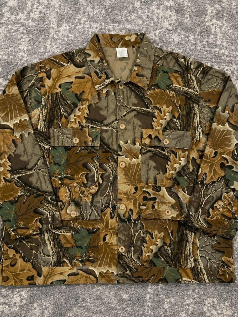 Graphic Men Camo Button Down Long Sleeve Shirt